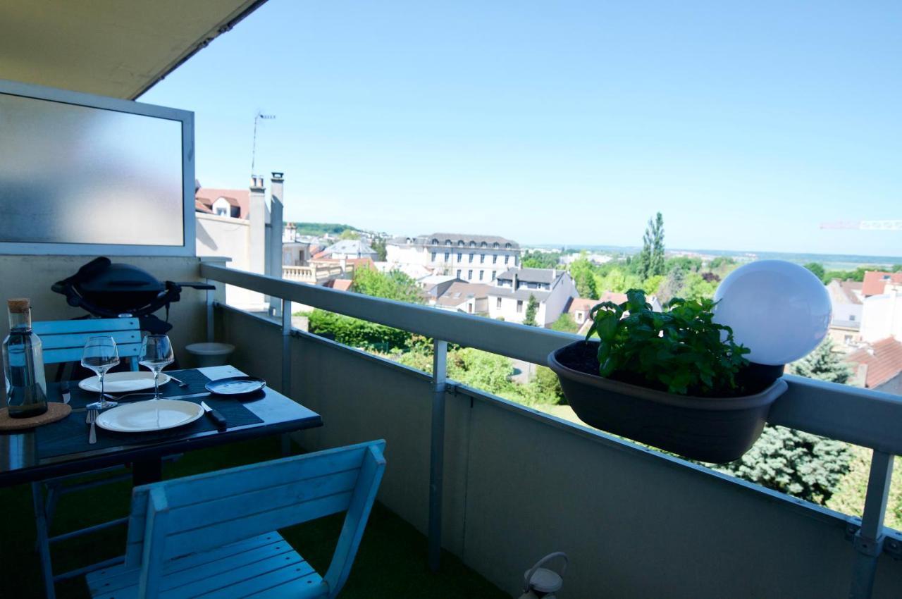 Appart'Hotel Versailles Saint Cyr L'Ecole - Gare Sncf A 100M Et Parking Prive ภายนอก รูปภาพ