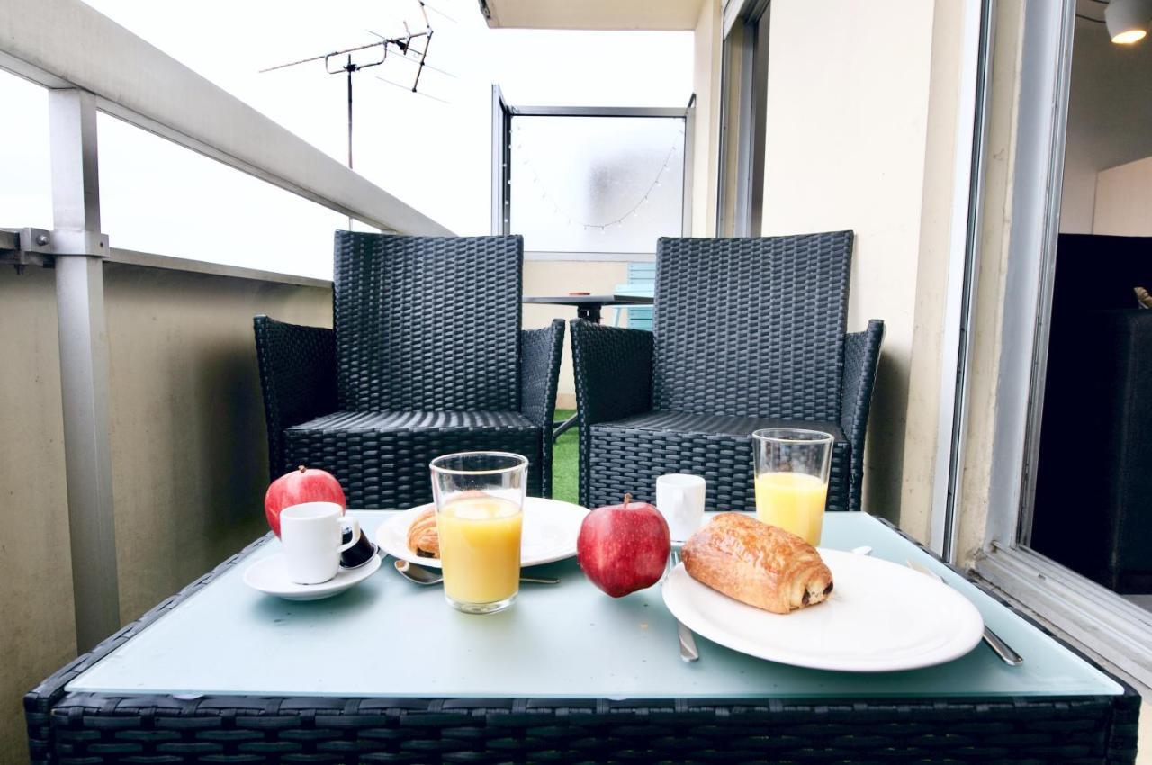 Appart'Hotel Versailles Saint Cyr L'Ecole - Gare Sncf A 100M Et Parking Prive ภายนอก รูปภาพ