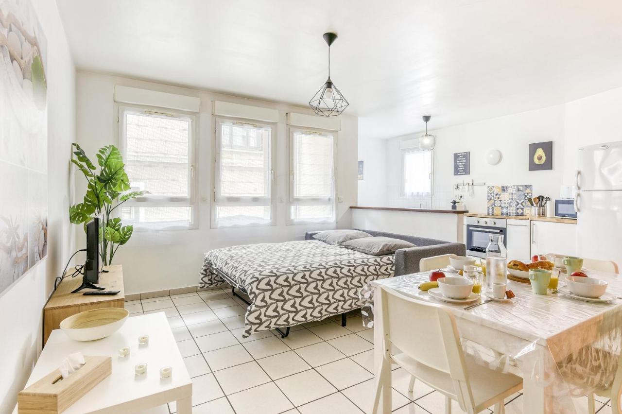 Appart'Hotel Versailles Saint Cyr L'Ecole - Gare Sncf A 100M Et Parking Prive ภายนอก รูปภาพ