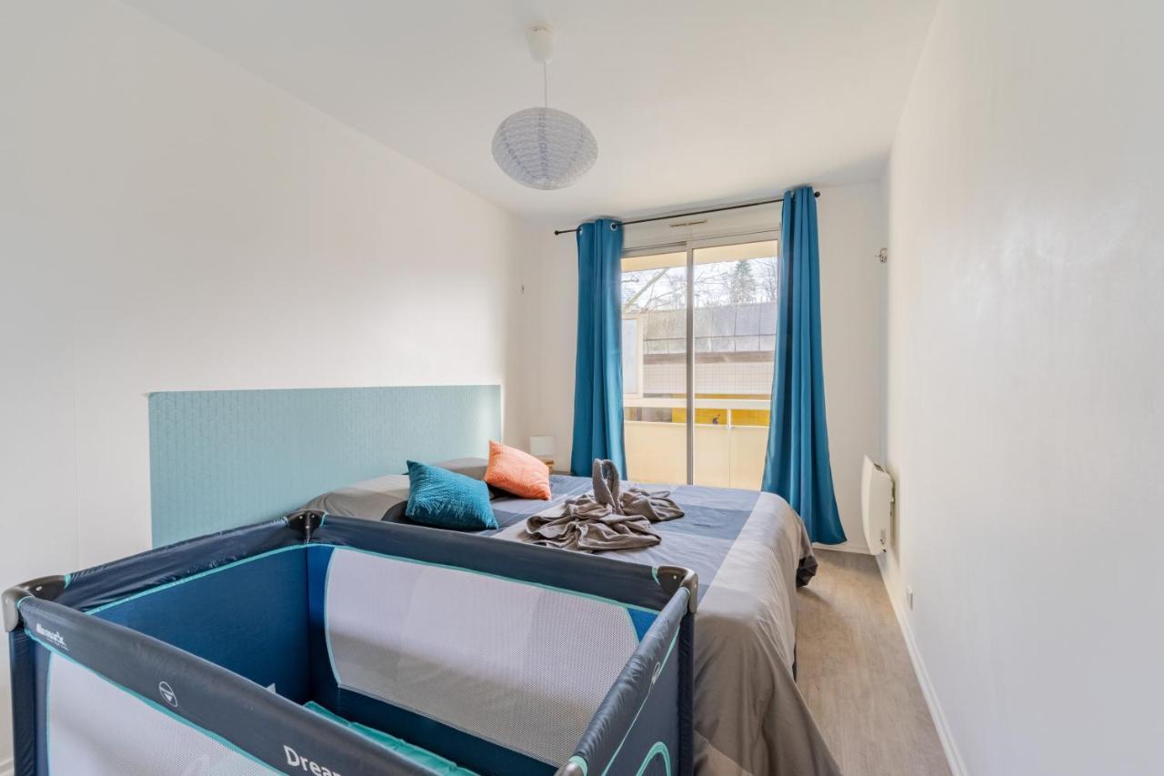 Appart'Hotel Versailles Saint Cyr L'Ecole - Gare Sncf A 100M Et Parking Prive ภายนอก รูปภาพ